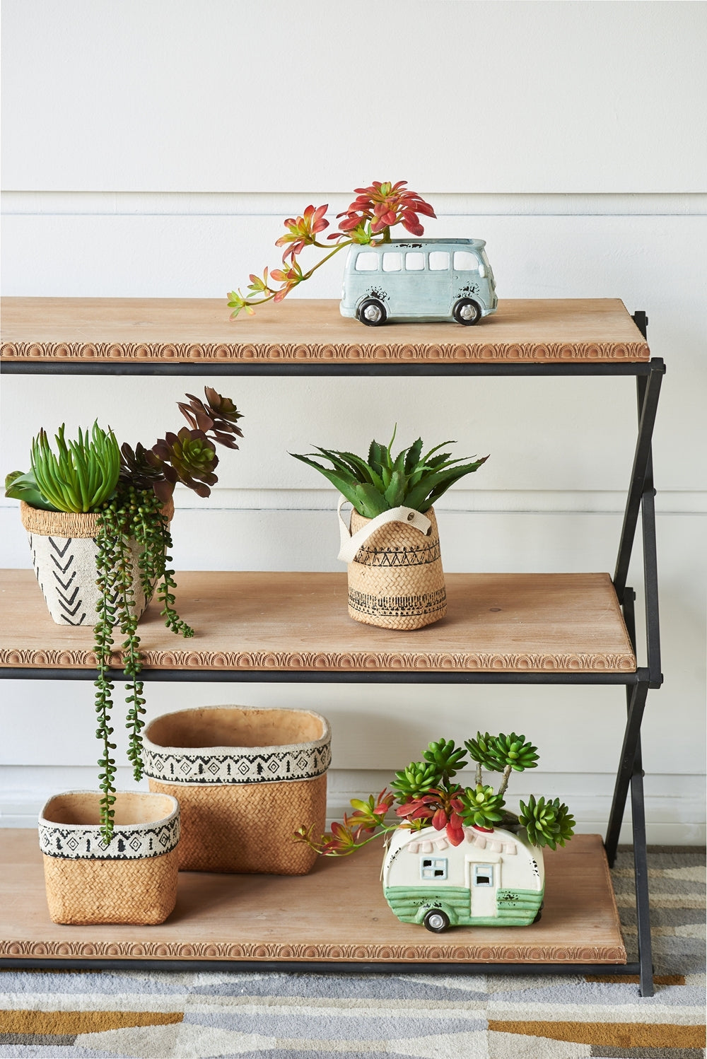Set of 2 Rectangular Basket Planters with Geometric Trim, L:10.5x8.5x8' S:7.5x5.5x6.5' Media 11
