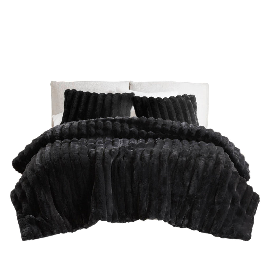 soft Faux Fur Ribbed Comforter Set Full/Queen Media 4