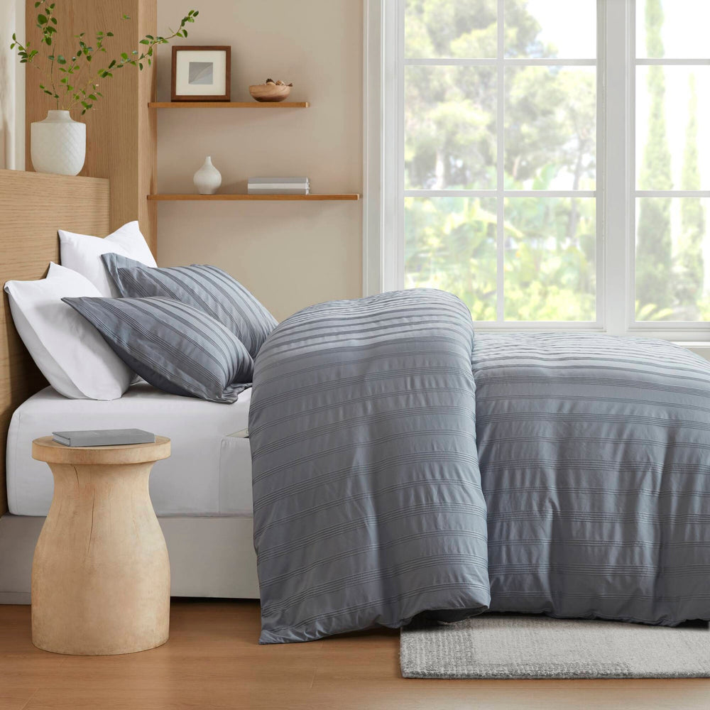 3-Piece Cal King Woven Striped Duvet Set Media 20