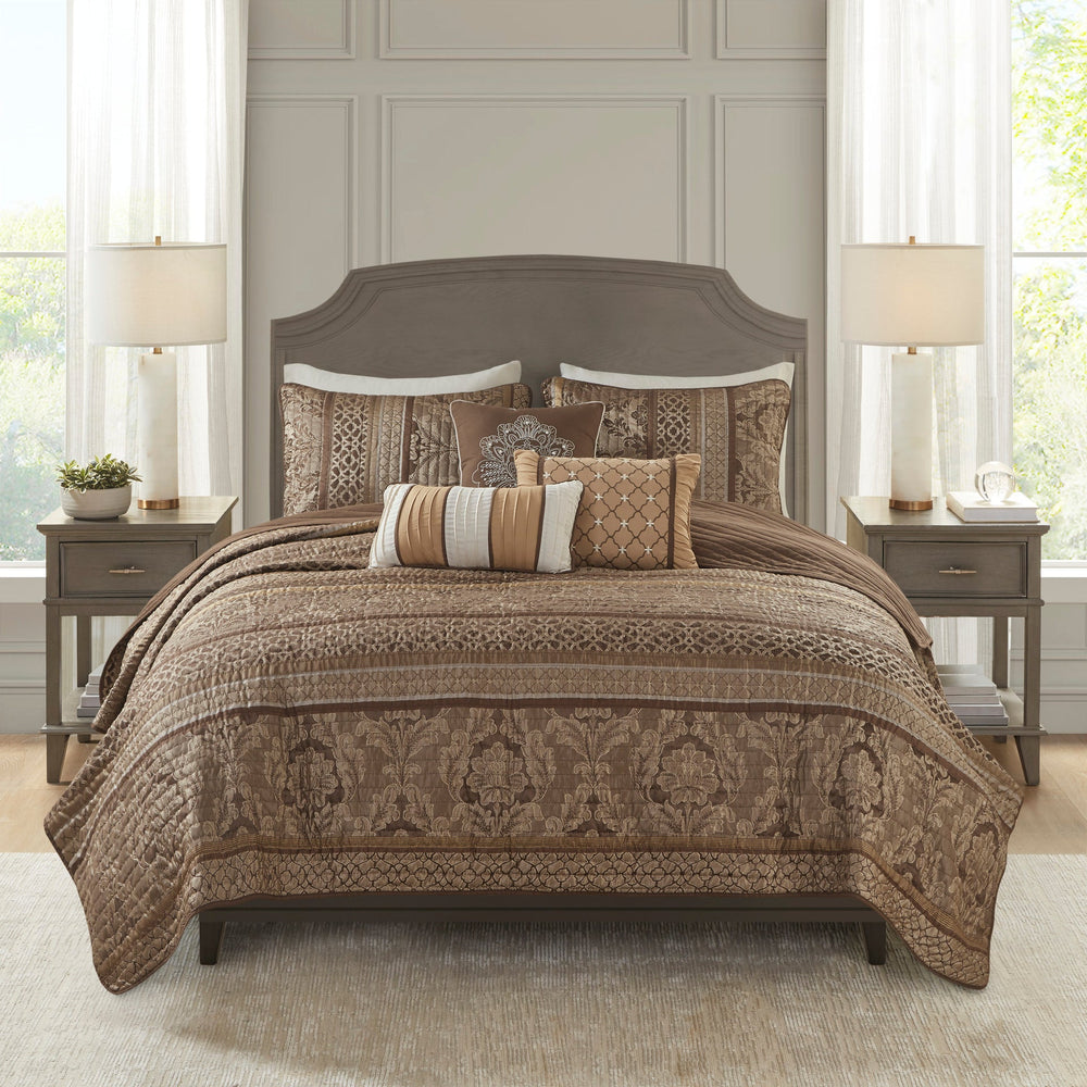 6 Piece Jacquard Quilt Set with Throw Pillows Brown/Gold King/Cal King Media 2