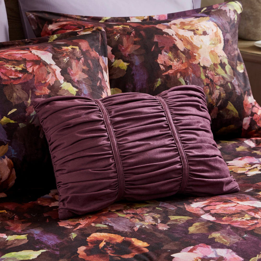4-Piece King Velvet Comforter Set Media 14
