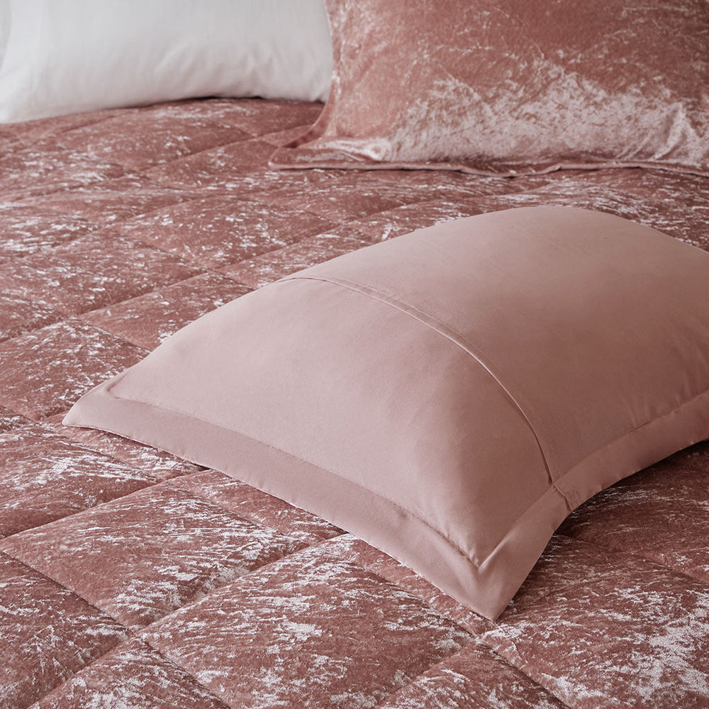 Full/Queen Velvet Comforter Set with Throw Pillow Media 8