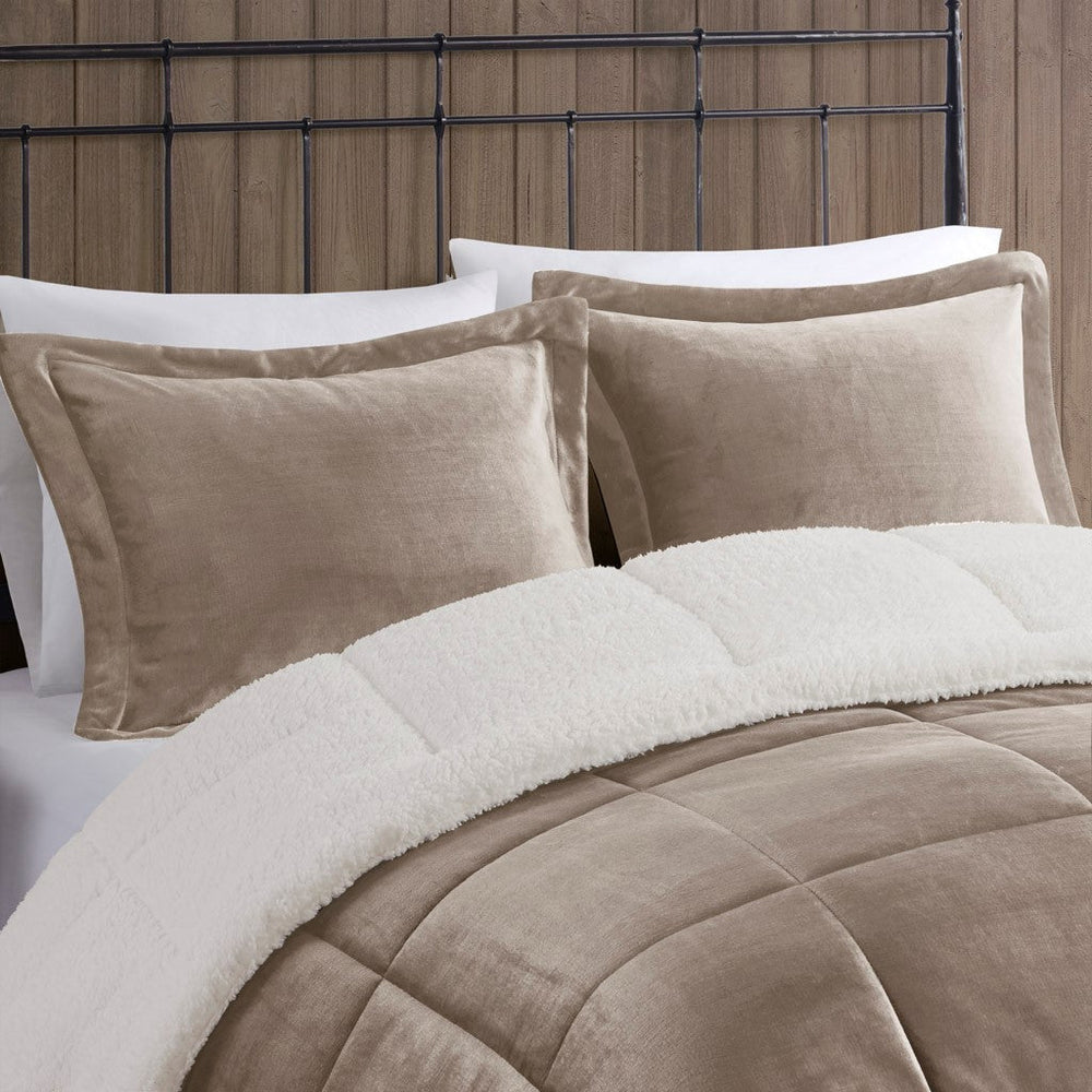 Full/Queen Plush to Sherpa Down Alternative Comforter Set Media 6