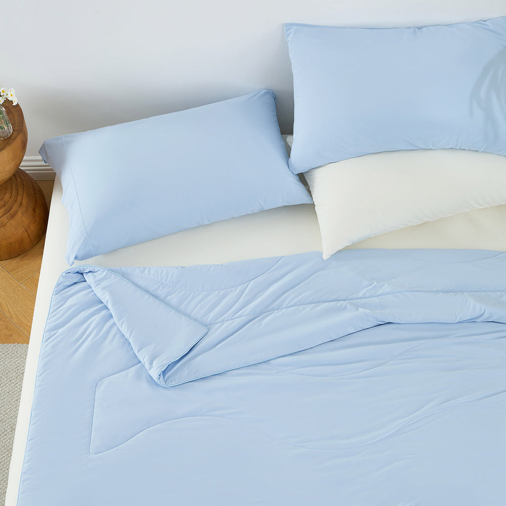 1-Piece 108x90' Cooling DA Comforter,Ice Blue Media 4