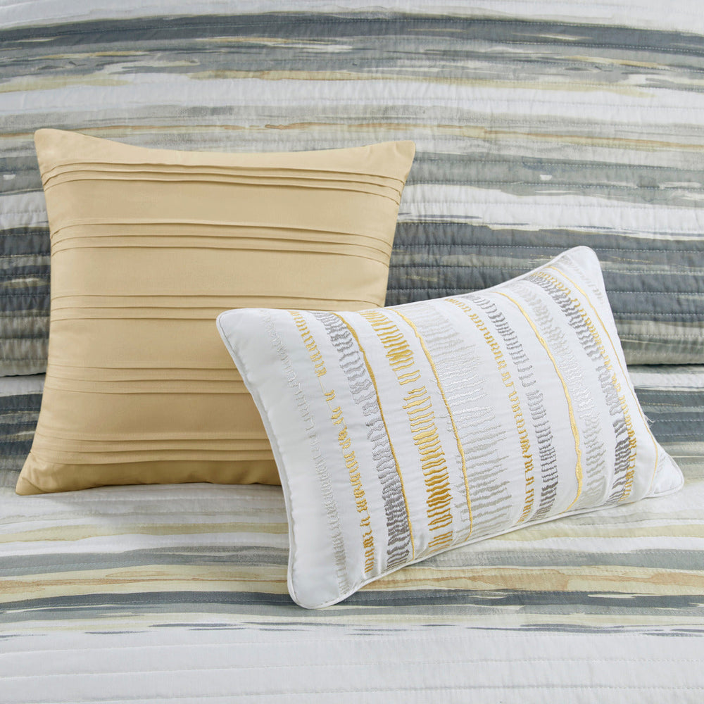 6 Piece Printed Quilt Set with Throw Pillows Yellow Full/Queen Media 8