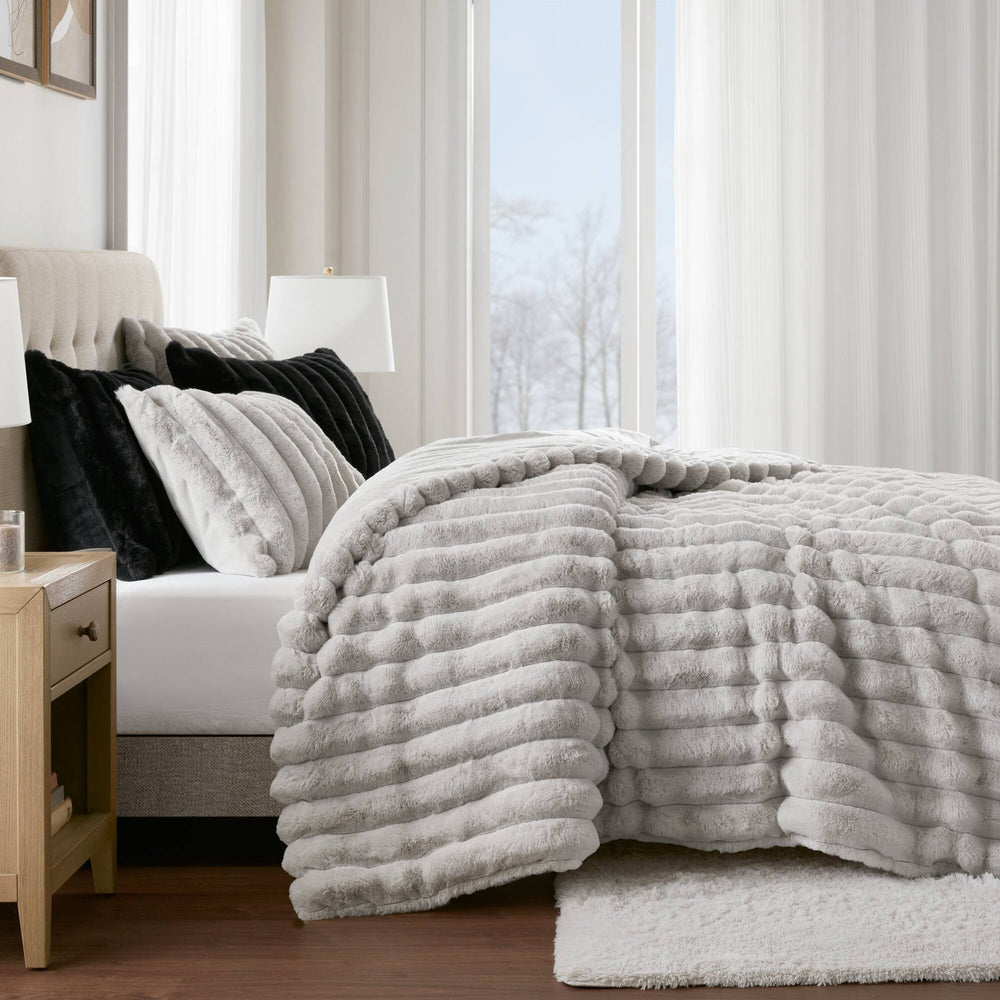 3 Pieces Full/Queen  soft Faux Fur Ribbed Comforter Set,Light Gray Media 21