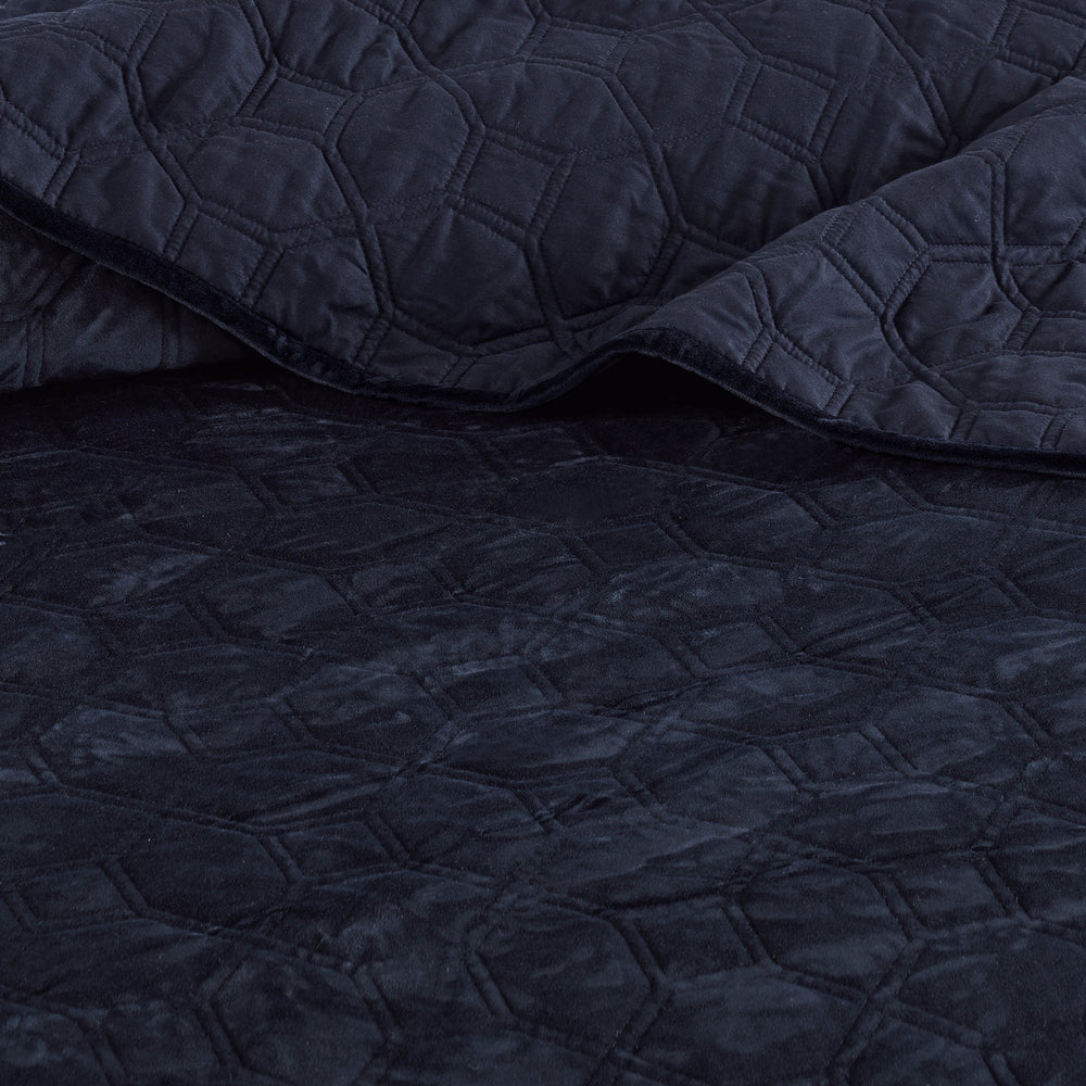 3 Piece Velvet Quilt Set Navy King/Cal King Media 5