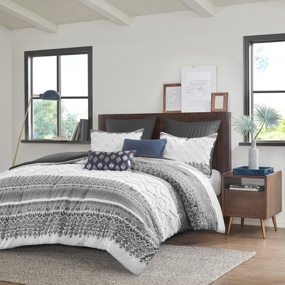 3 Piece Cotton Comforter Set with Chenille Tufting Gray King/Cal King Media 19