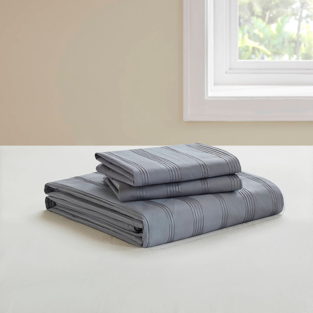 3-Piece Queen Woven Striped Duvet Set Media 13