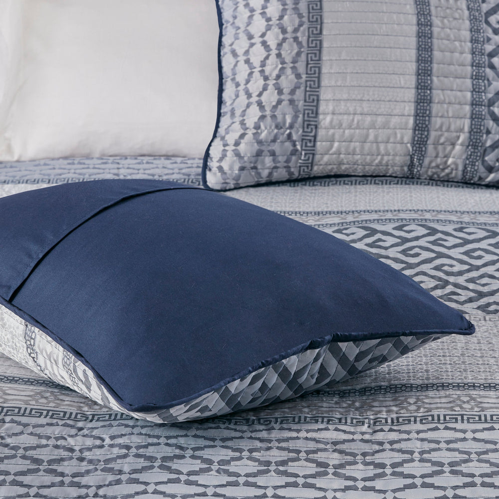4 Piece Jacquard Quilt Set with Throw Pillow Navy Full/Queen Media 3