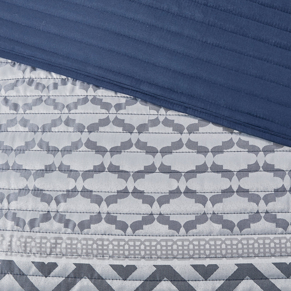 4 Piece Jacquard Quilt Set with Throw Pillow Navy Full/Queen Media 7