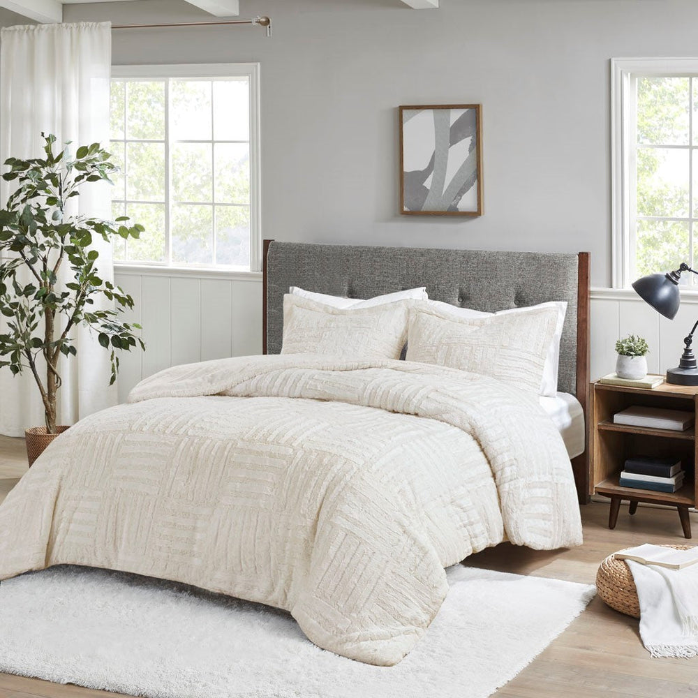 King/Cal King Fur Down Alternative Comforter Mini Set Media 1