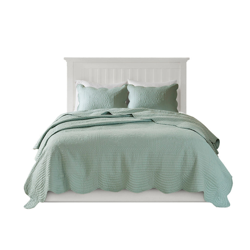 3 Piece Reversible Scalloped Edge Quilt Set Seafoam King/Cal King Media 9