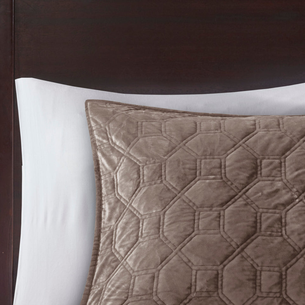 3 Piece Velvet Quilt Set Taupe King/Cal King Media 8