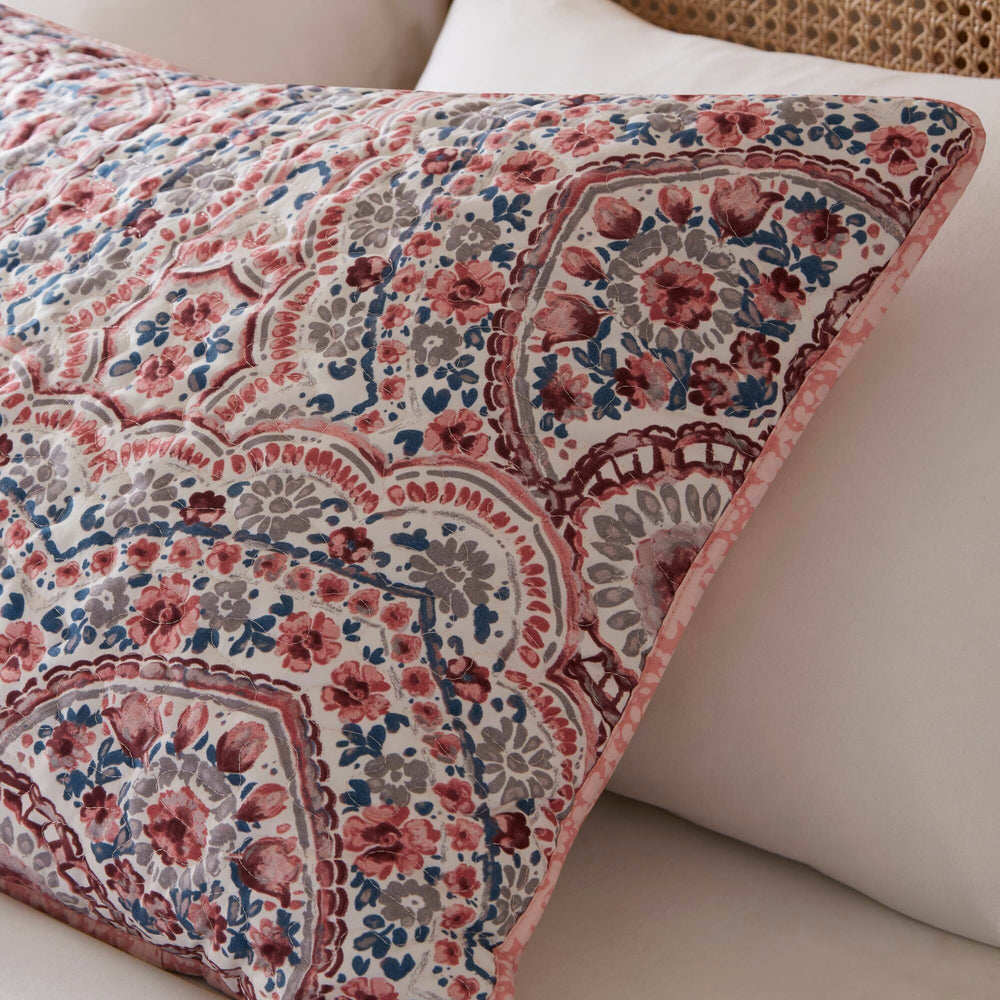 3-Piece King Boho Floral Reversible Quilt Media 23