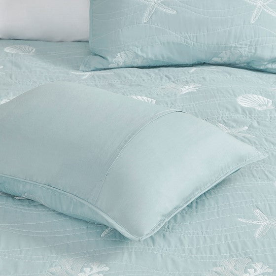 4 Piece Cotton Reversible Embroidered Quilt Set with Throw Pillow Aqua King/Cal King Media 12