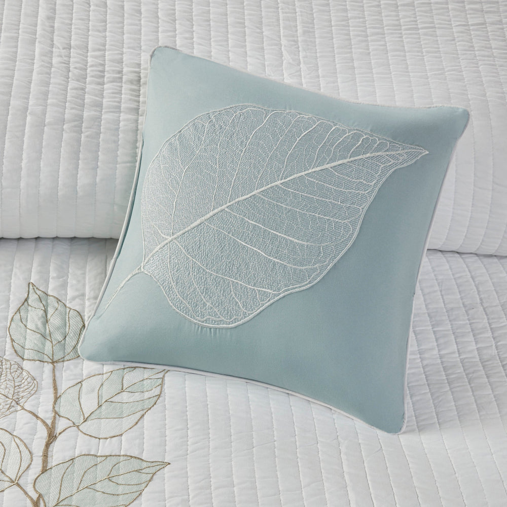 6 Piece Embroidered Quilt Set with Throw Pillows Blue King/Cal King Media 6