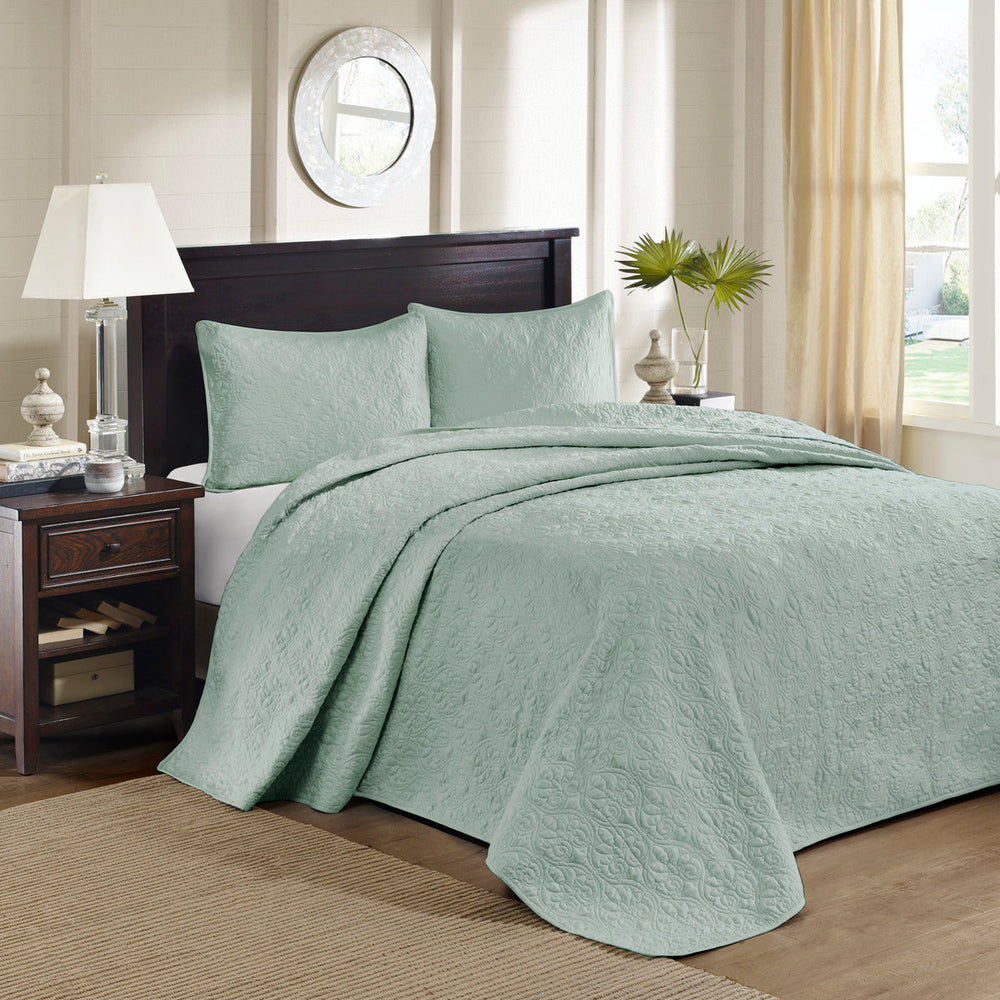 Reversible Quilt Set Seafoam Twin/Twin XL Media 1