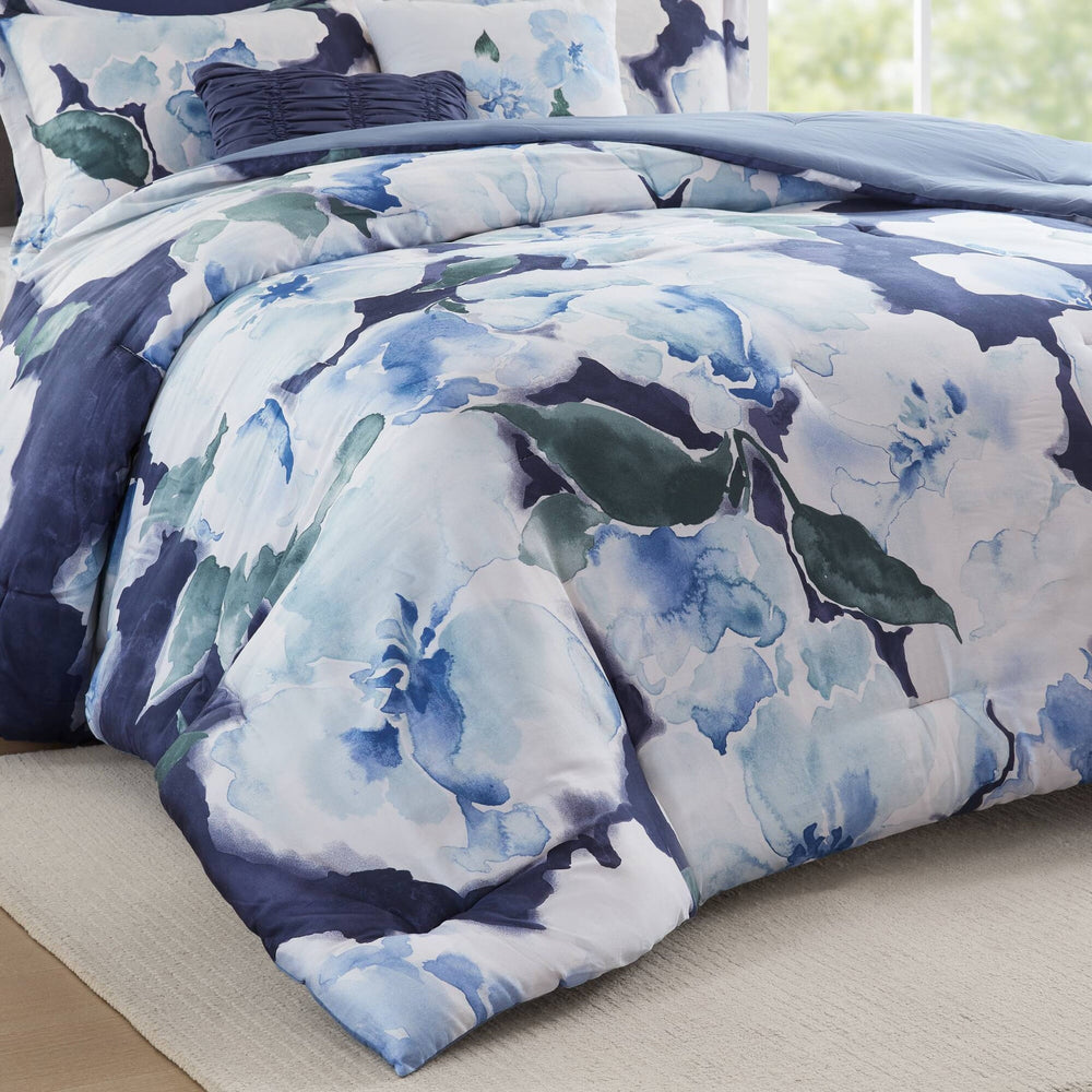 7- Piece Cal King Comforter Set Media 14