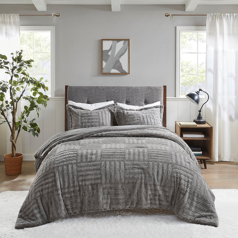 Full/Queen Fur Down Alternative Comforter Mini Set Media 2