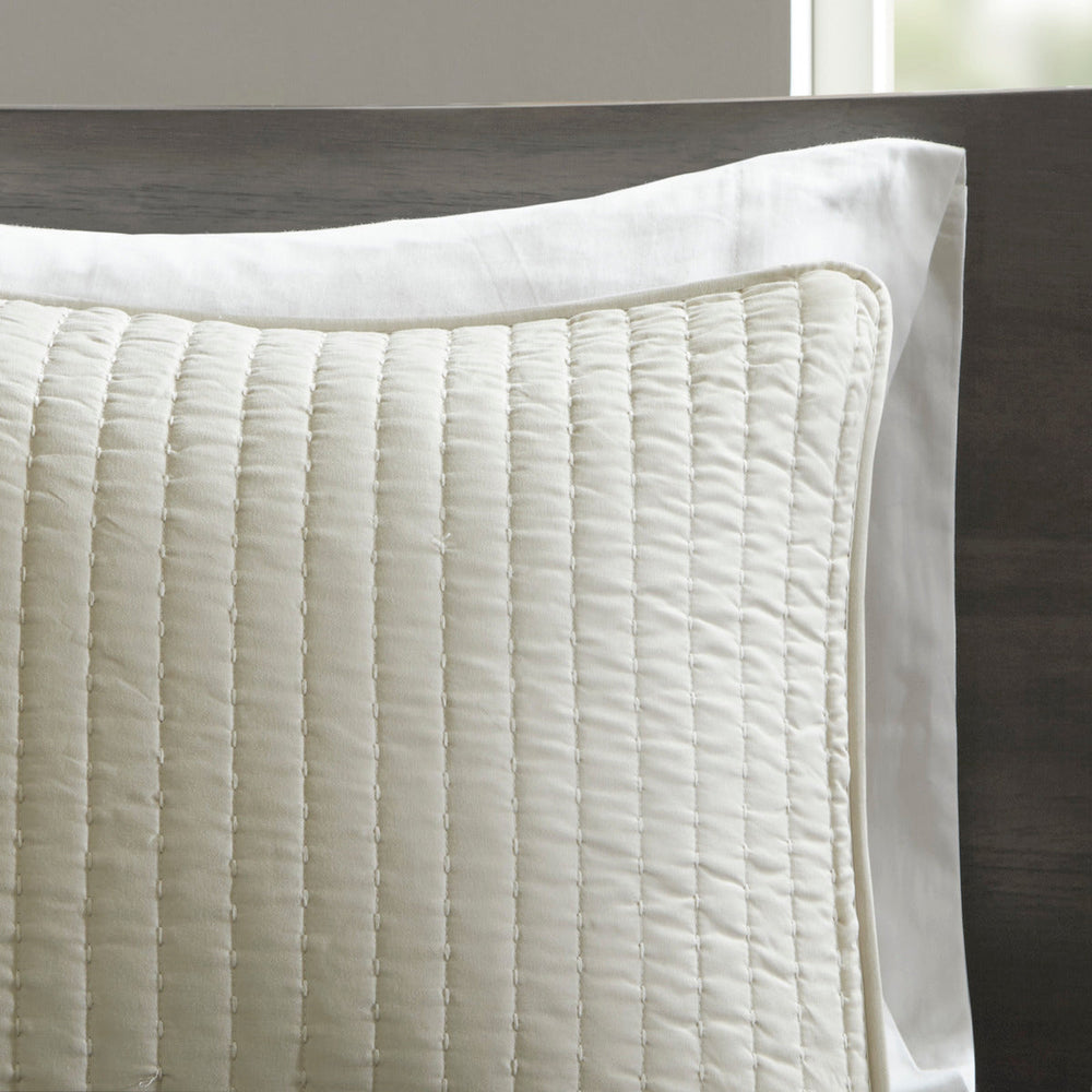 3 Piece Quilt Set Cream Full/Queen Media 6