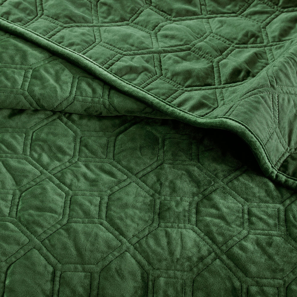 3 Piece Velvet Quilt Set Green Full/Queen Media 2
