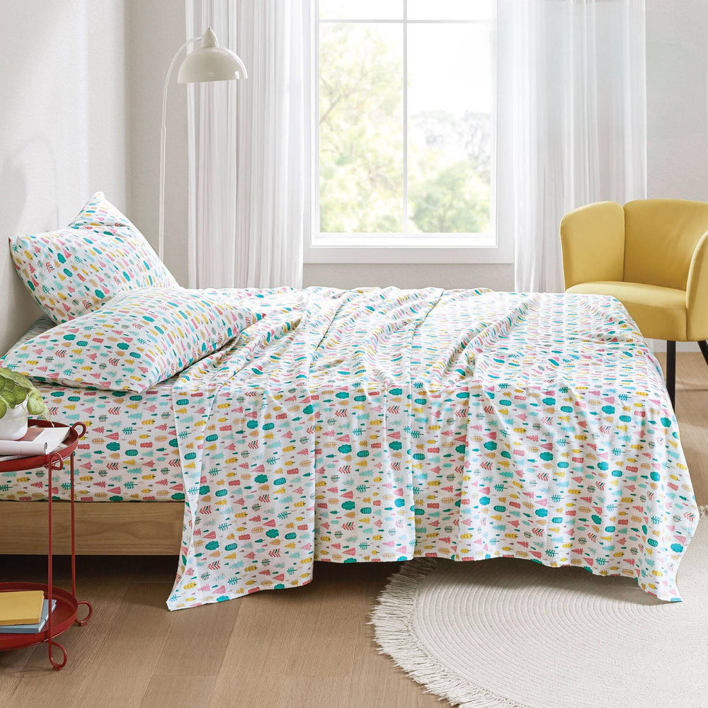 4 PCS Queen Cotton Printed Sheet Set White Holiday Trees Media 1