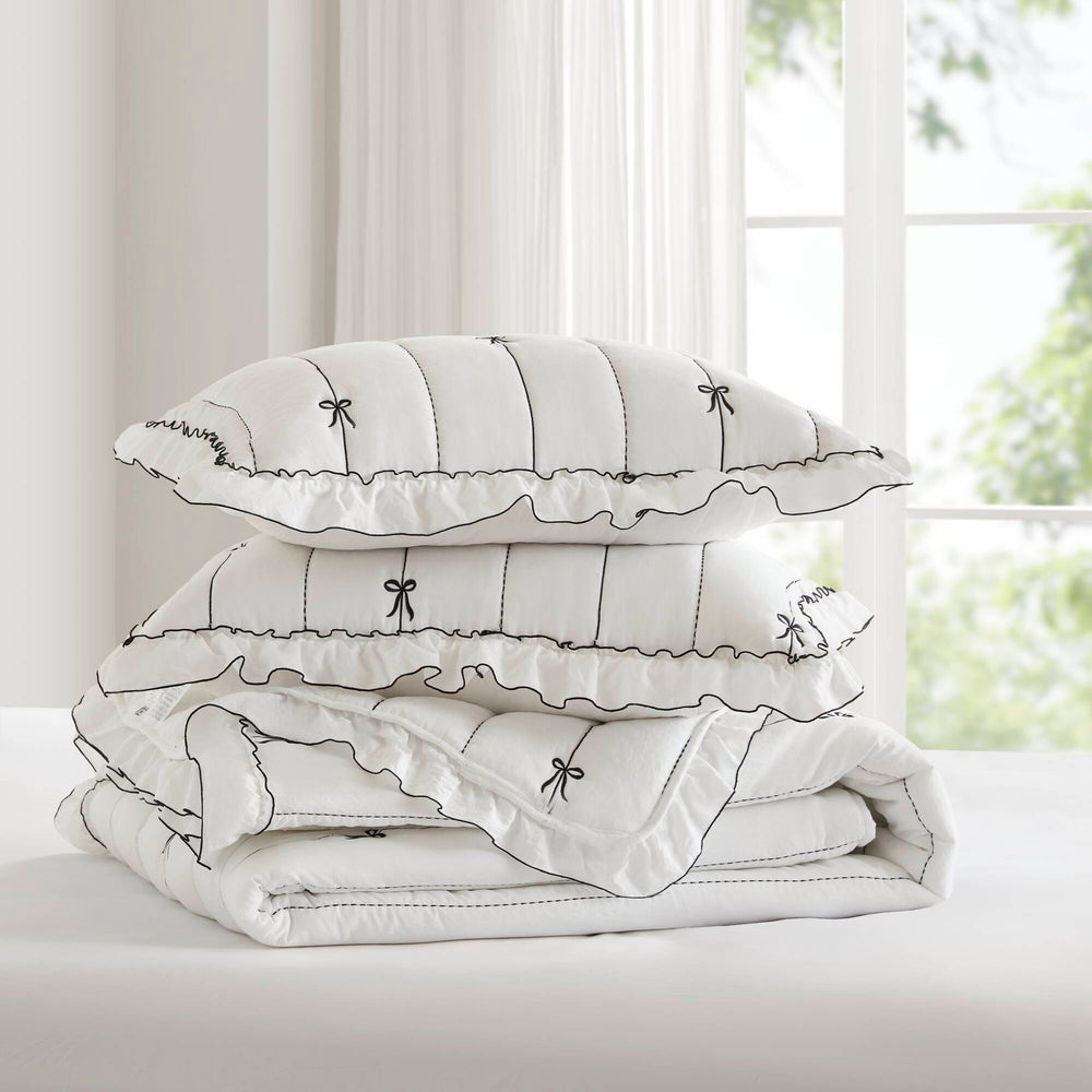 3- Piece Full/Queen Quilt Mini Set Media 10