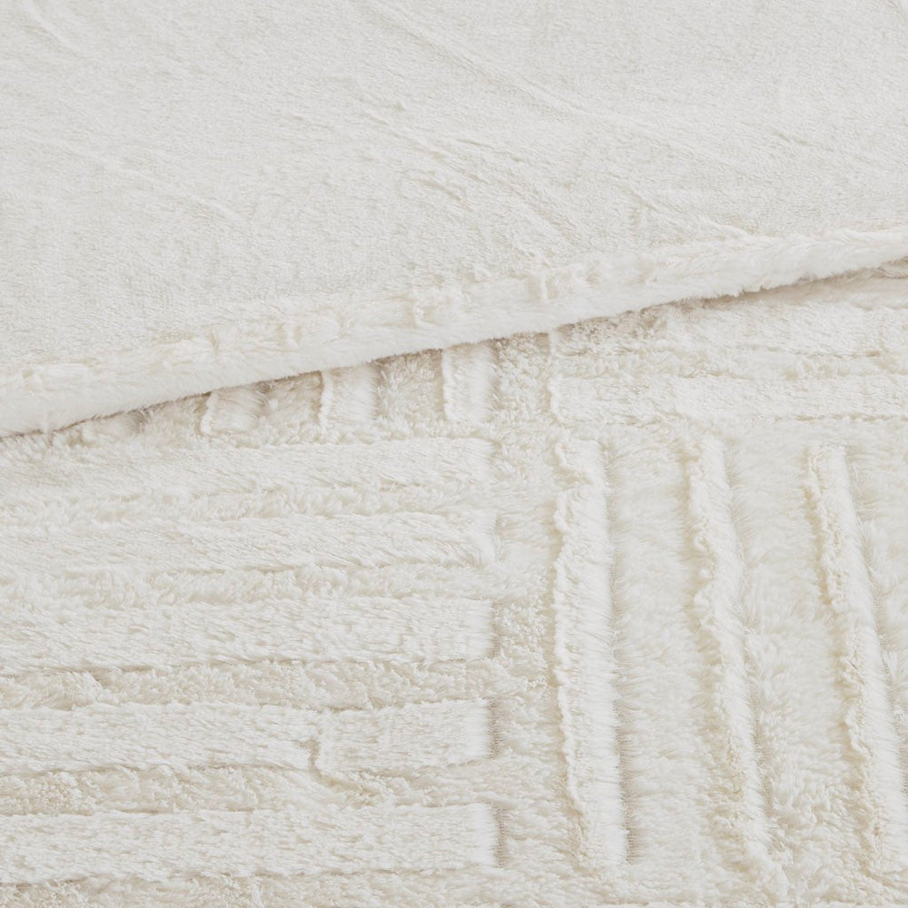 King/Cal King Fur Down Alternative Comforter Mini Set Media 5