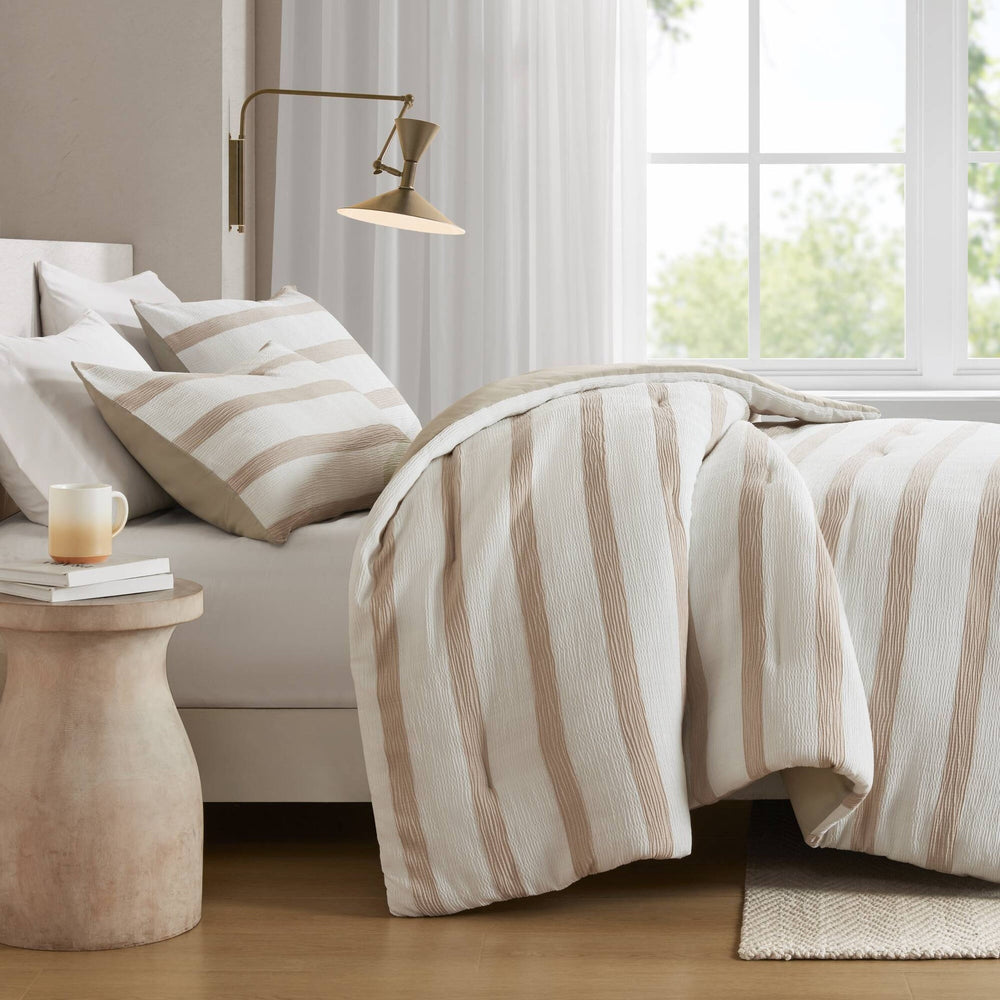 3-Piece King/Cal King Yarn-dyed striped comforter Media 16