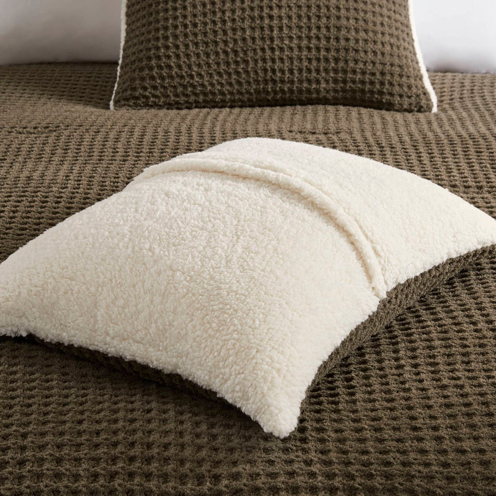 Knit Chenille Comforter Set King Media 9