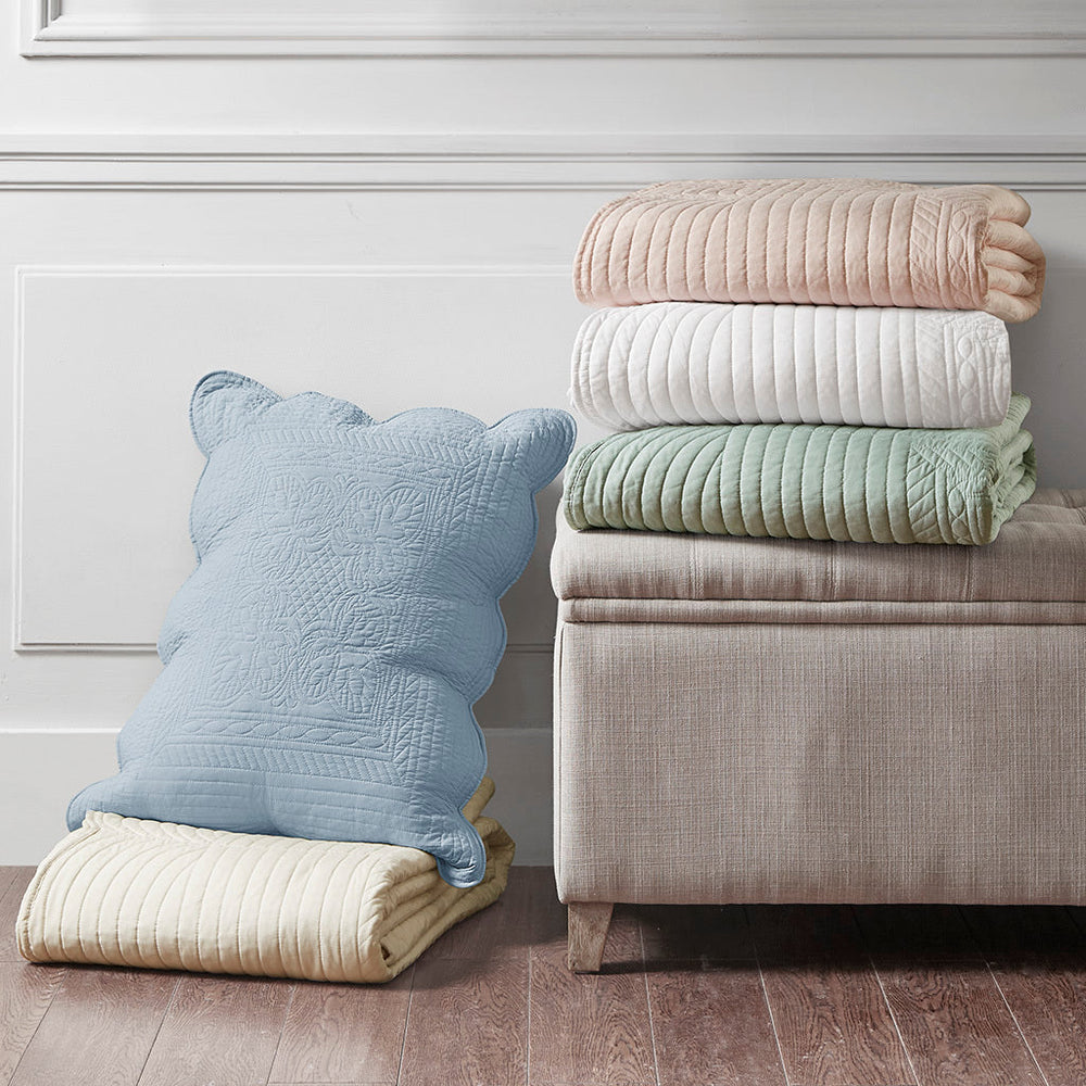 3 Piece Reversible Scalloped Edge Quilt Set Cream Full/Queen Media 12