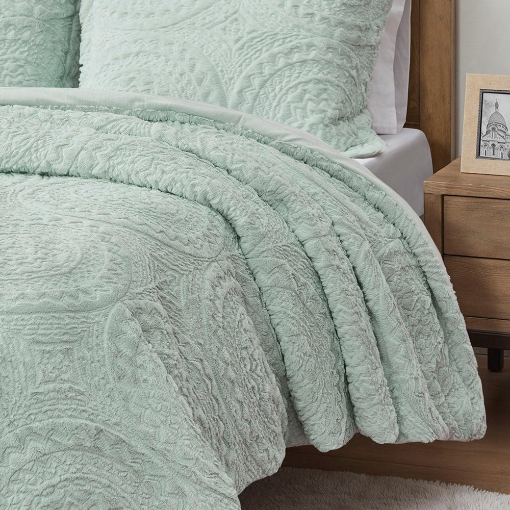 Full/Queen Embroidered Medallion Faux Fur Ultra Plush Comforter Mini Set Media 9