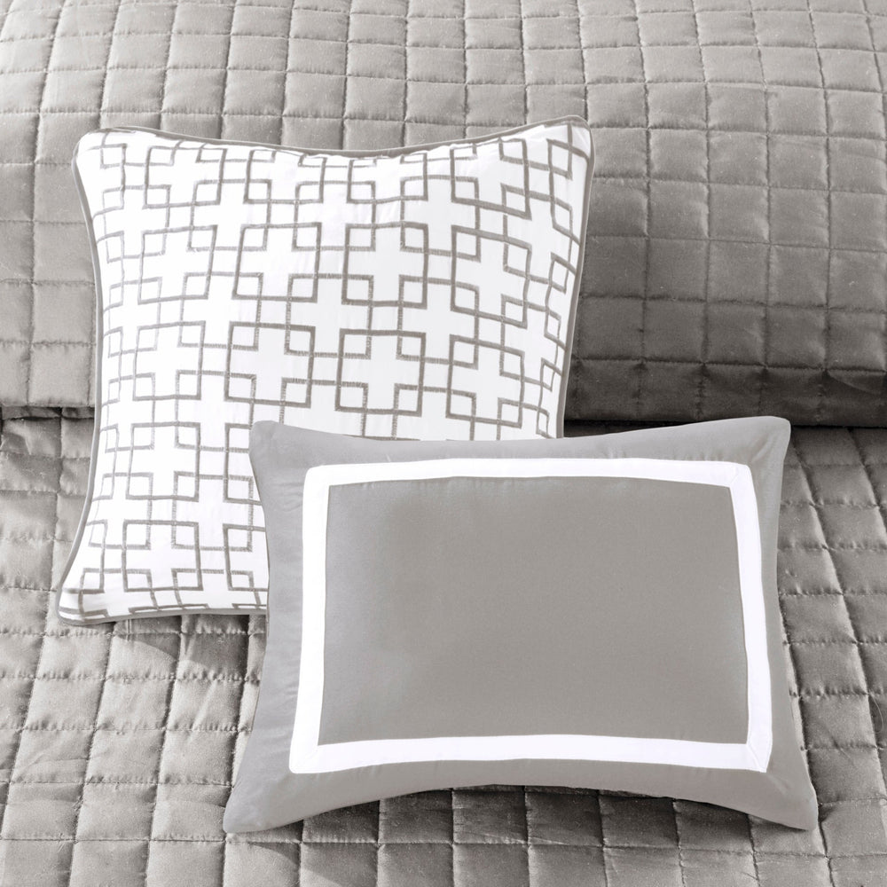 8 Piece Comforter and Quilt Set Collection Grey Full/Queen Media 6
