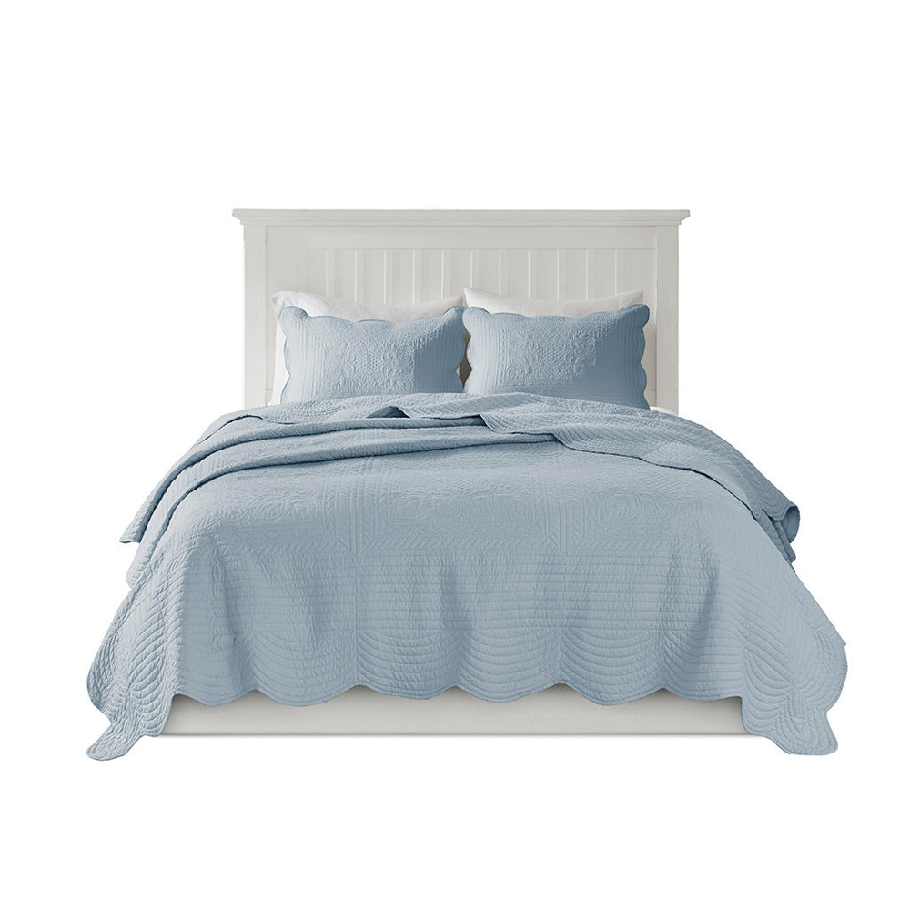 3 Piece Reversible Scalloped Edge Quilt Set Blue King/Cal King Media 2