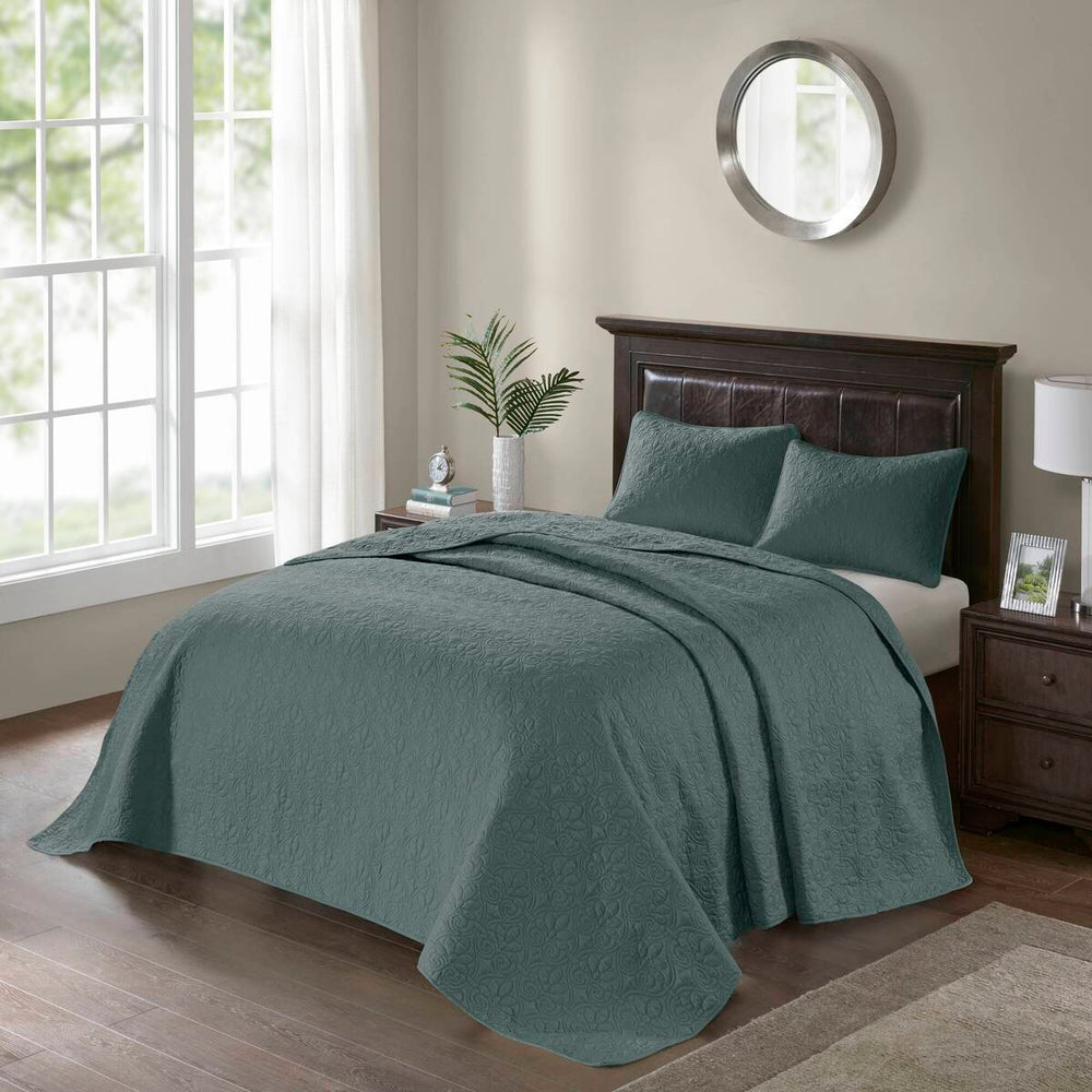 3 Piece Reversible Quilt Set Balsam Green King/Cal King Media 4