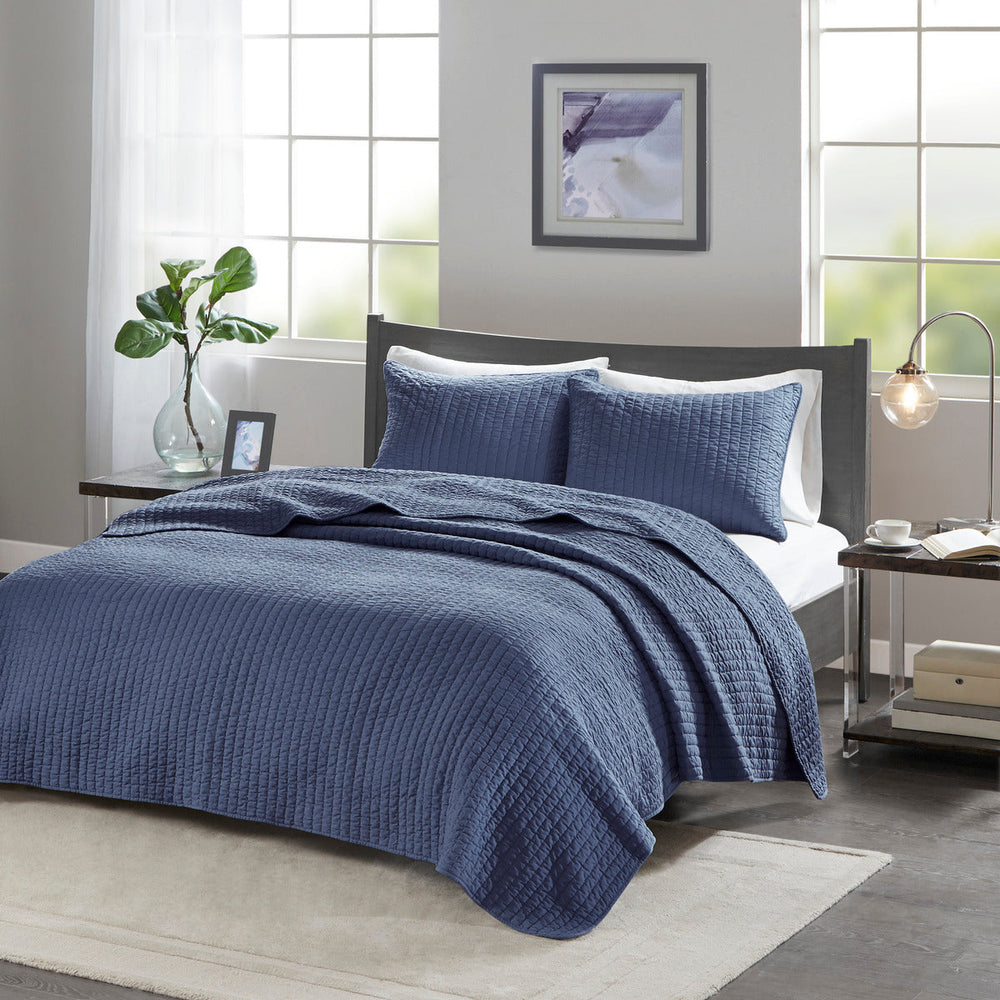 3 Piece Quilt Set Navy Full/Queen Media 1
