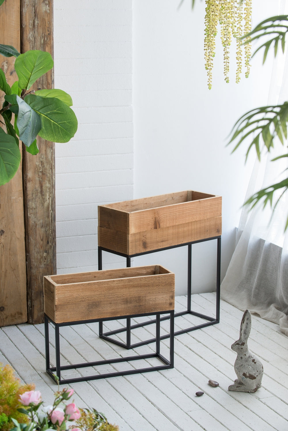 Set of 2 Used Wood Box With Black Iron Stand, L:21.5x8.5x23.5' S:19.5x6.5x16' Media 11