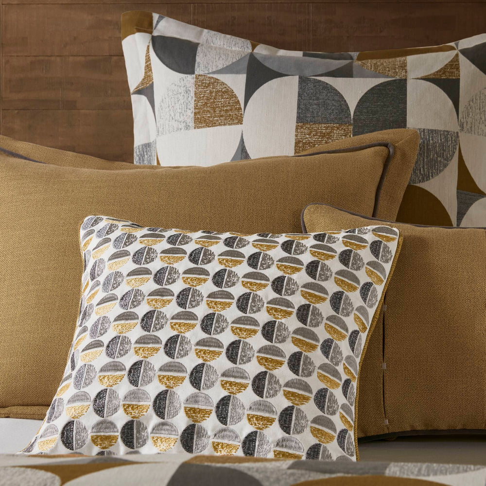 8 PCS Queen Jacquard Oversized Duvet Style Comforter Set Gold Media 20