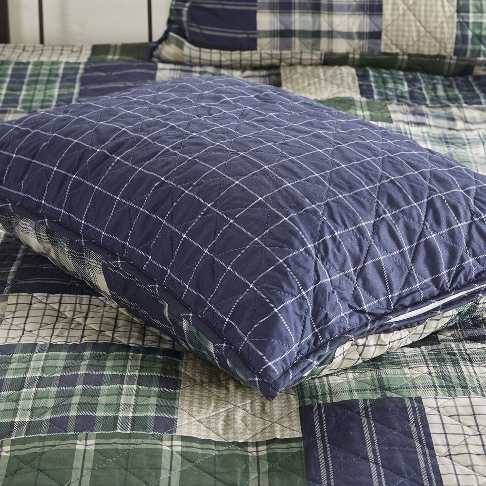 3 Piece Reversible Printed Quilt Set Green / Navy Full/Queen Media 15