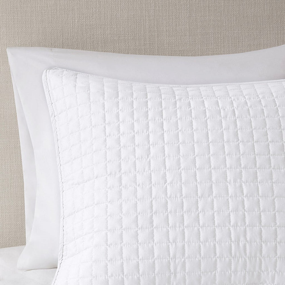 3 Piece Reversible Quilt Set White King/Cal King Media 6