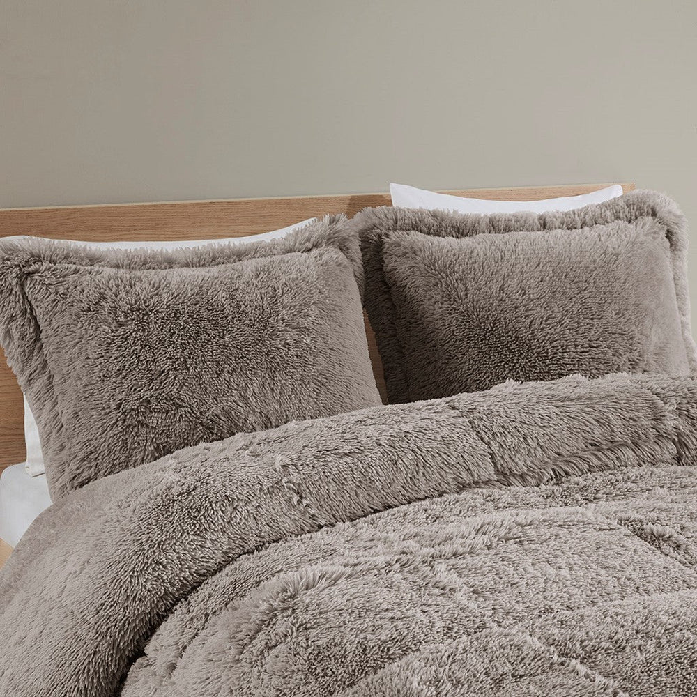 Full/Queen Shaggy Long Fur Comforter Mini Set Media 9