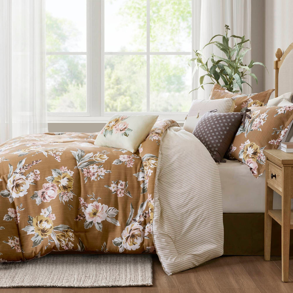 7-Piece King Vin  Floral Comforter Set, Terracotta Media 16