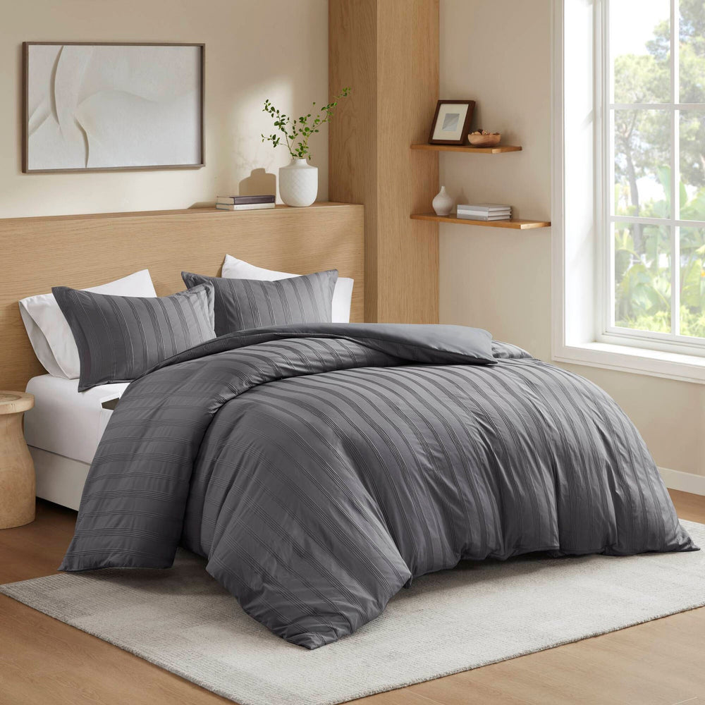 3-Piece Full Woven Striped Duvet Set Media 1