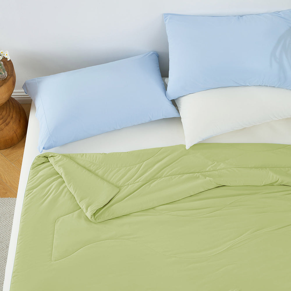 1-Piece 90x90' Cooling DA Comforter,Sage Media 11