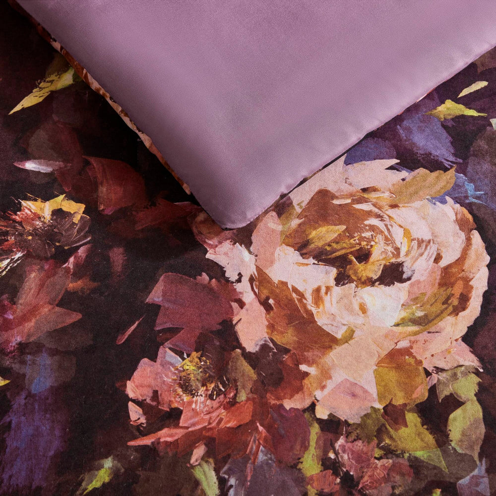 4-Piece Queen Velvet Comforter Set Media 9