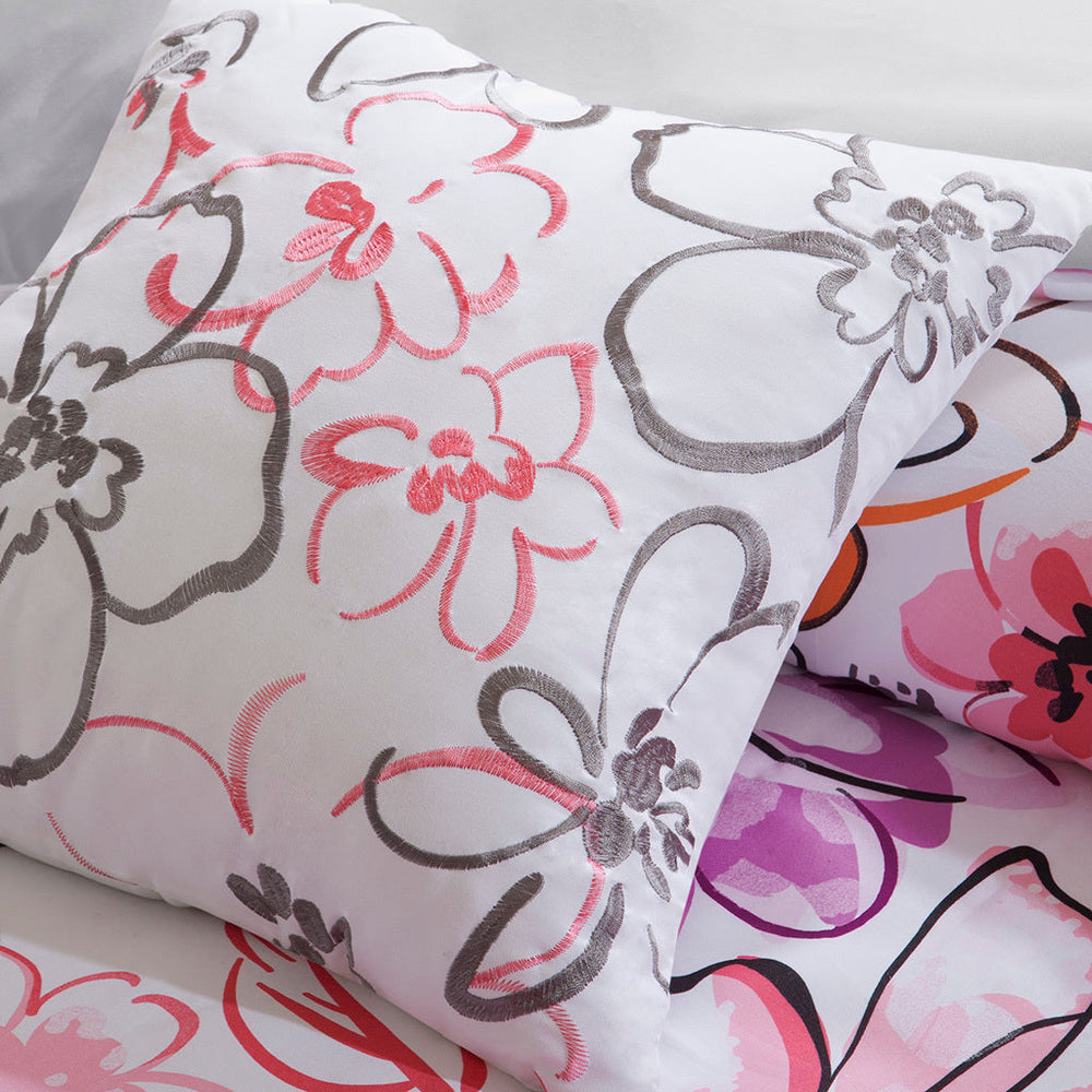 Twin/Twin XL Floral Comforter Set Media 2