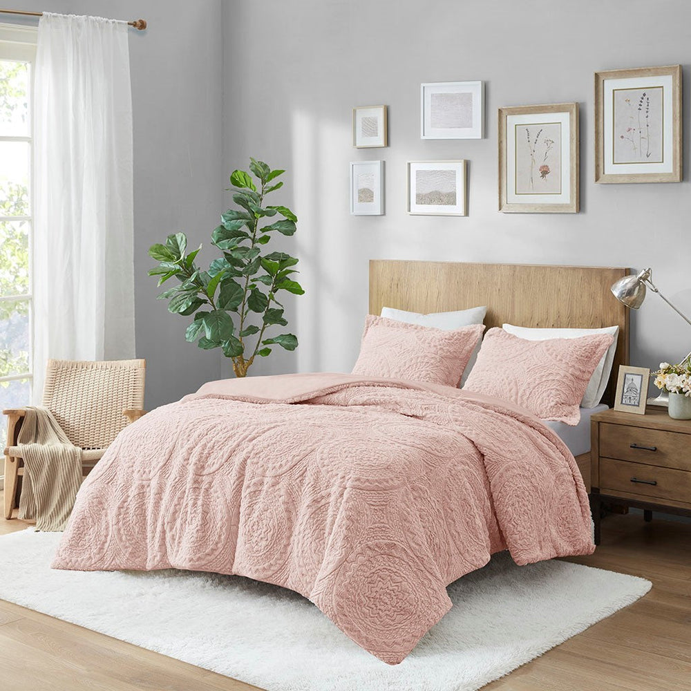 Full/Queen Embroidered Medallion Faux Fur Ultra Plush Comforter Mini Set Media 1