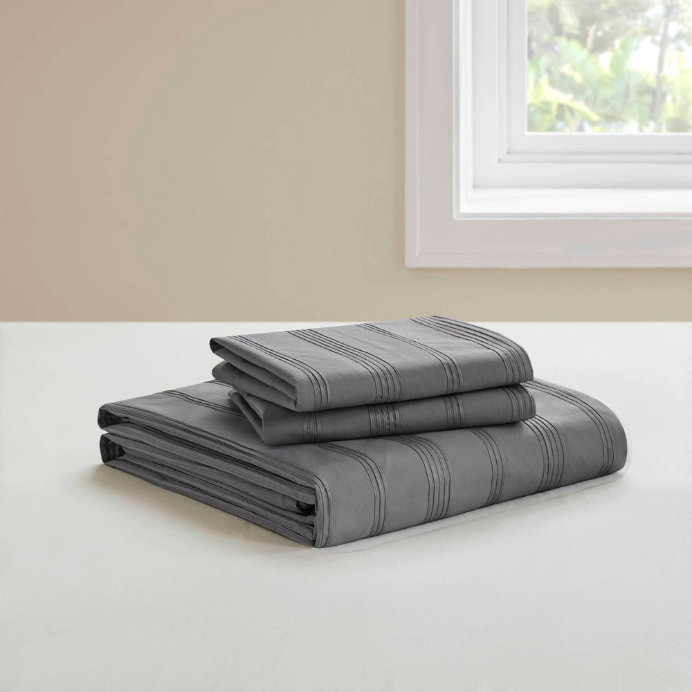 3-Piece Cal King Woven Striped Duvet Set Media 13