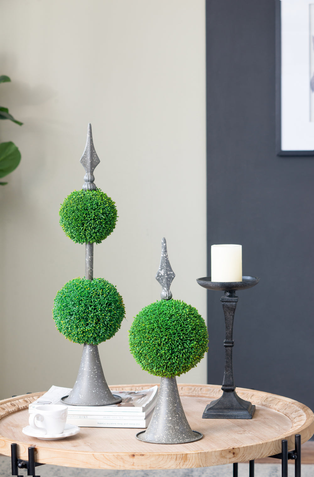 7x7x17' Faux Boxwood Topiary Sphere on Metal Spire Media 9